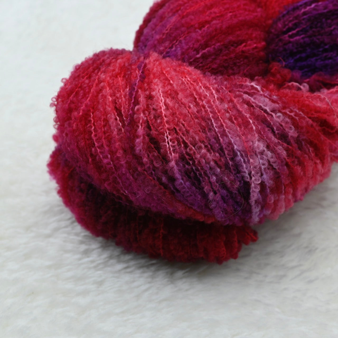 Soft Bouclé 'ENDLESS LOVE'