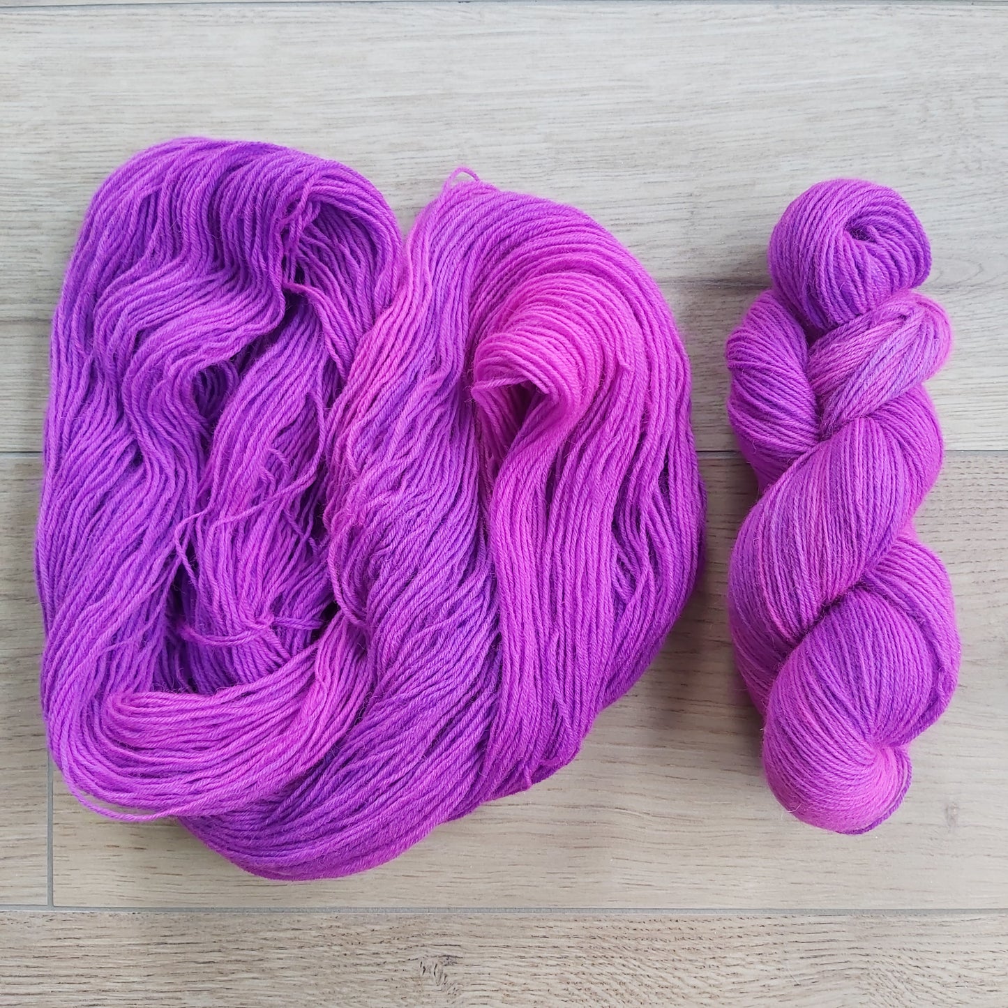 Basis Sock 'NEON VIOLET'