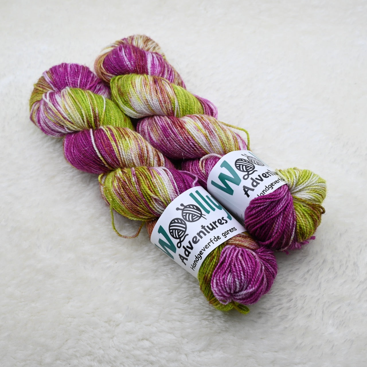 Woolly Adventures handgeverfd merino sock sparkle garen - heide