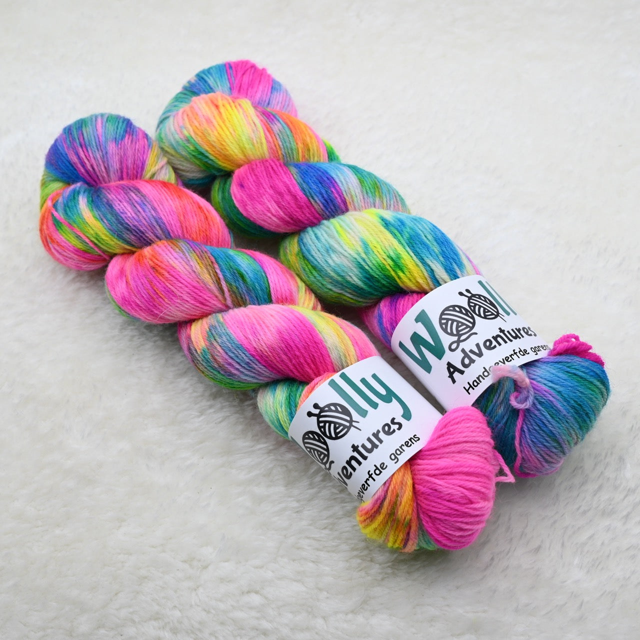 Woolly Adventures handgeverfd peruvian highland garen - fairytale