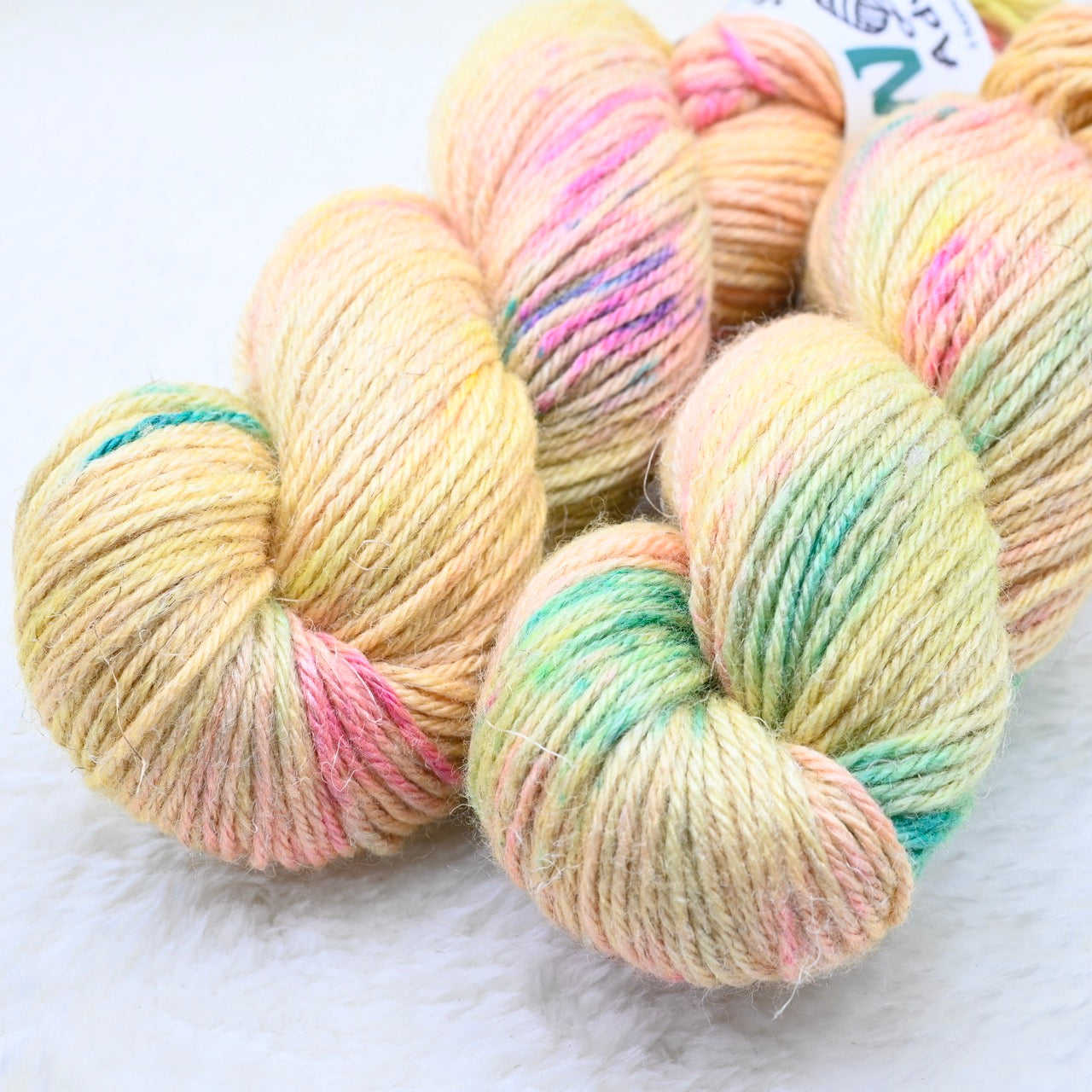 Summer Lush 'FAIRYTALE OP GEEL'