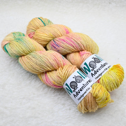 Summer Lush 'FAIRYTALE OP GEEL'